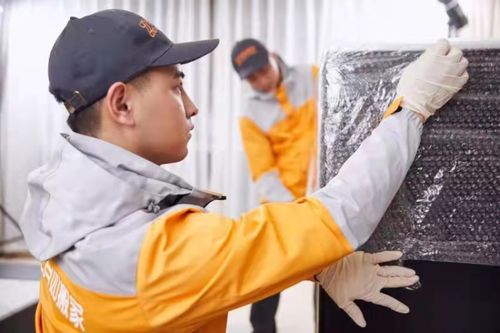 從搬運到重構(gòu) 一位搬家?guī)煾档目萍纪懽冎? class=